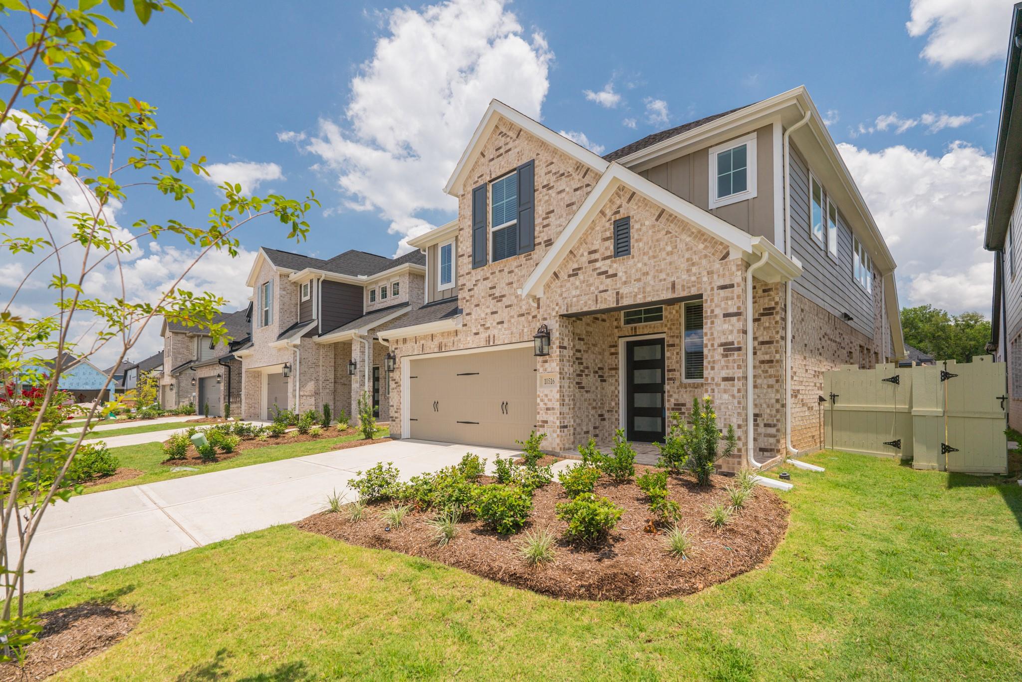 10516 Wild Rice Street