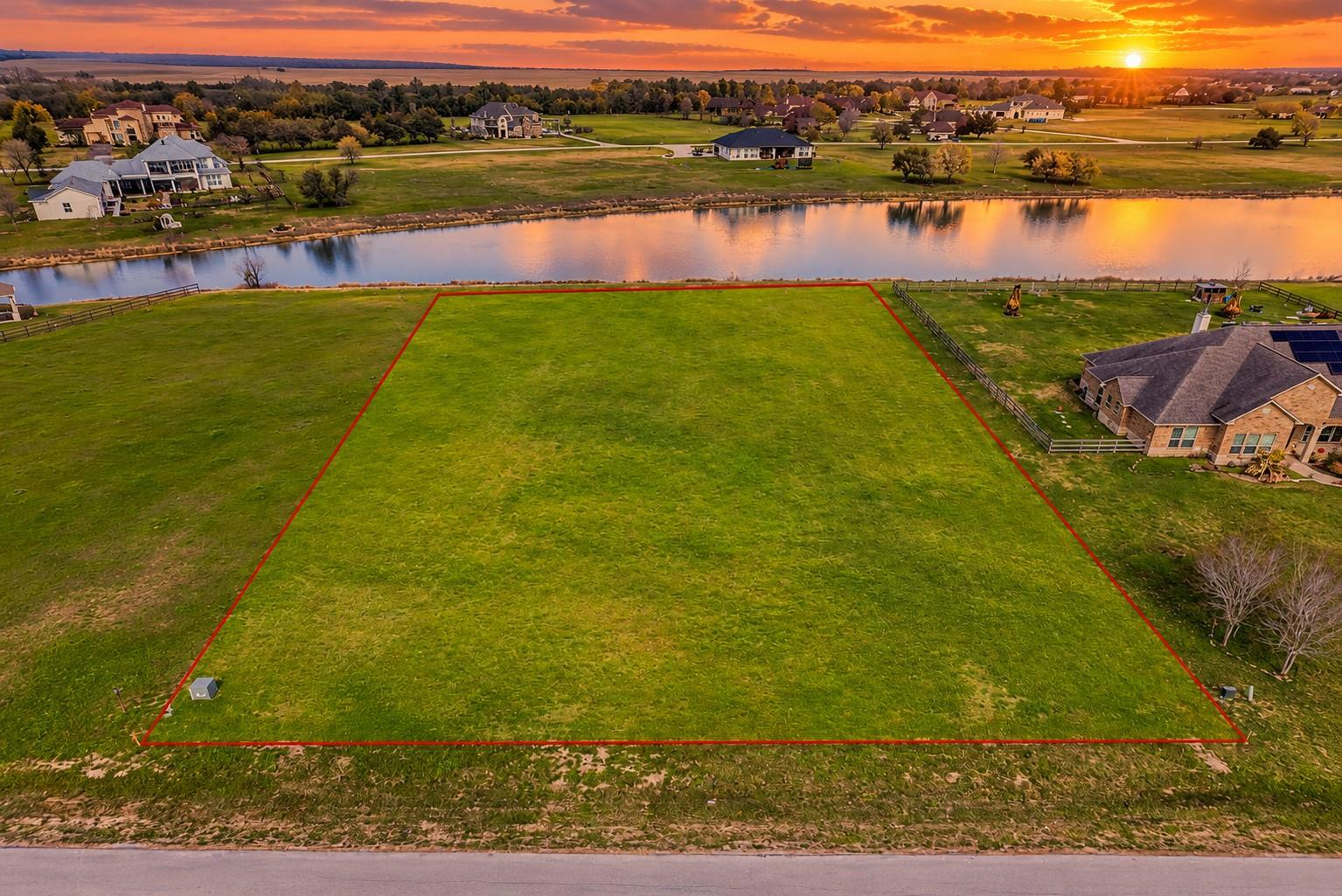 6818 Brazos Lakes Drive