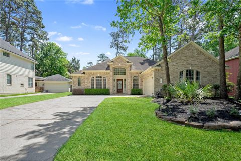 Photo of 30 Taupewood Place, The Woodlands, TX 77384 (MLS # 89428119)