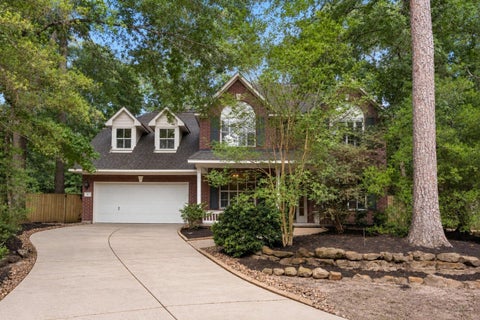 Photo of 11 Alden Glen Court, The Woodlands, TX 77382 (MLS # 60353598)