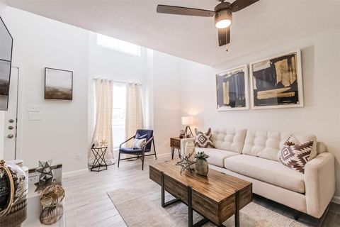 Photo of 8162 Richmond Avenue #2309, Houston, TX 77063 (MLS # 86243161)