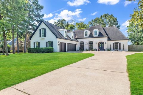 Photo of 18885 Harbor Side Boulevard, Montgomery, TX 77356 (MLS # 91151536)