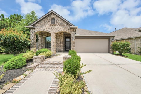 Photo of 16011 Monument Hill Crossing, Cypress, TX 77433 (MLS # 66955795)