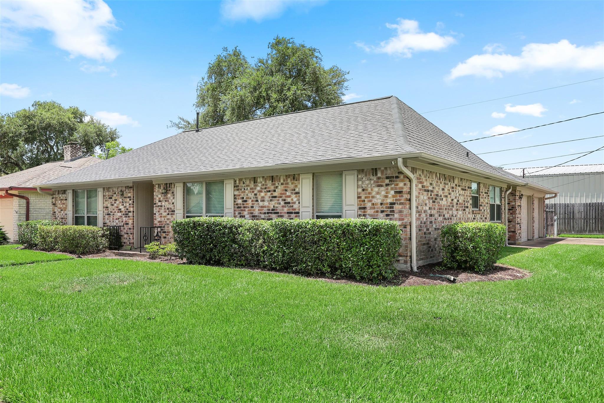 3002 Village Lane