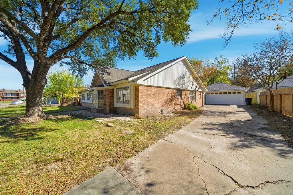 Photo of 7230 Bayou Forest Drive, Houston, TX 77088 (MLS # 57649040)