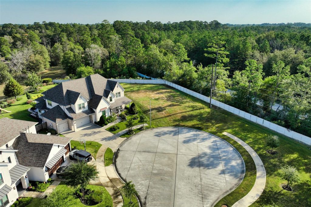 Photo of 6222 Emerald Bay Point Lane, Houston, TX 77365 (MLS # 7506335)