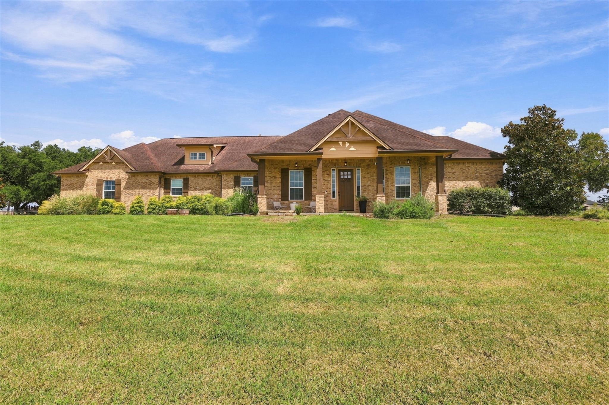 8518 Lofty Pines