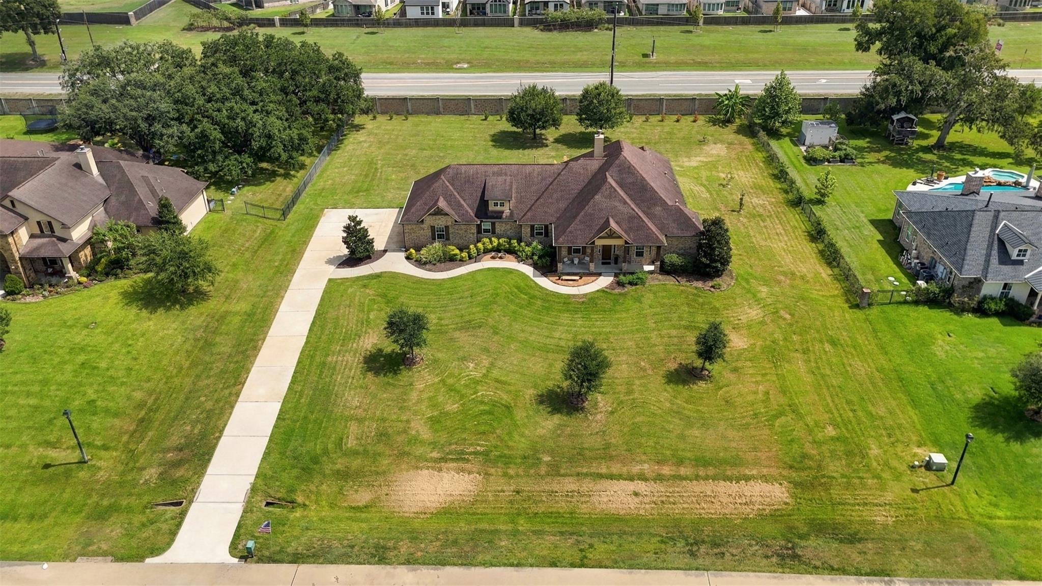 8518 Lofty Pines