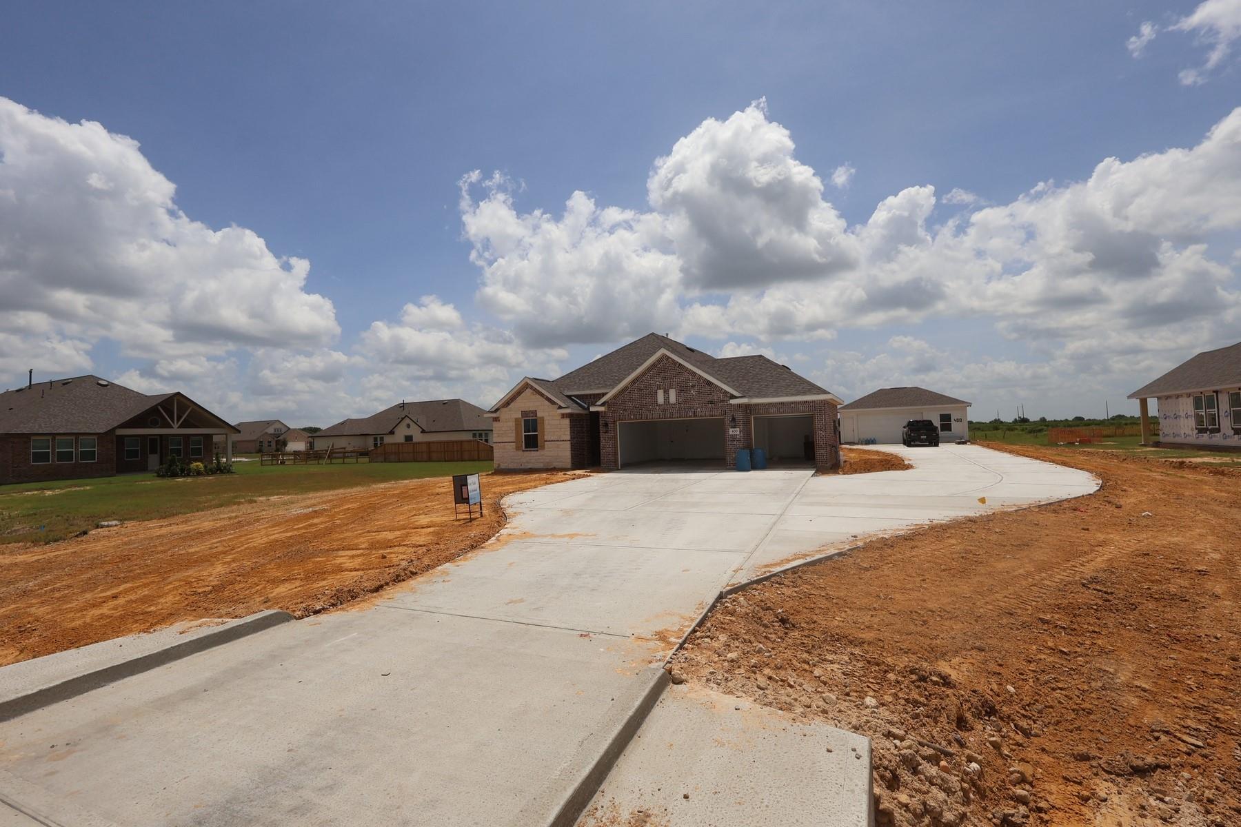 400 Cane Crossing Lake Drive