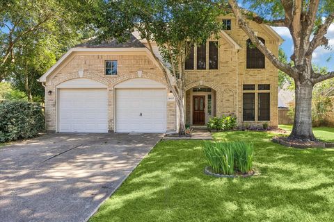 Homes For Sale - 4107 Sorenson Drive<br/> Pearland, TX 77584