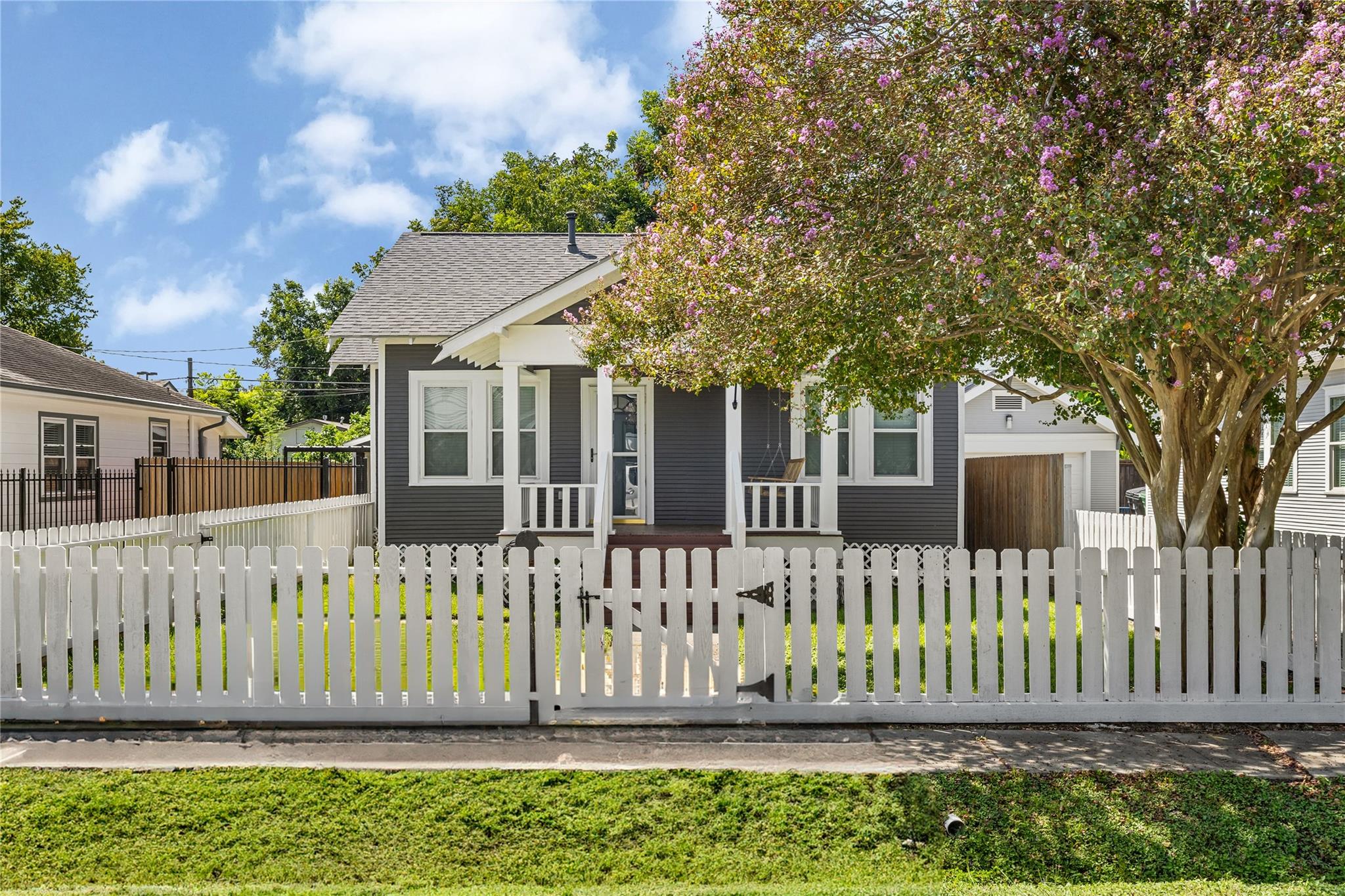 707 Tabor Street