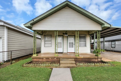 Photo of 7935 Avenue F, Houston, TX 77012 (MLS # 77867982)
