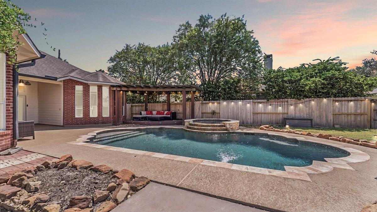 14731 Ramblebrook Lane