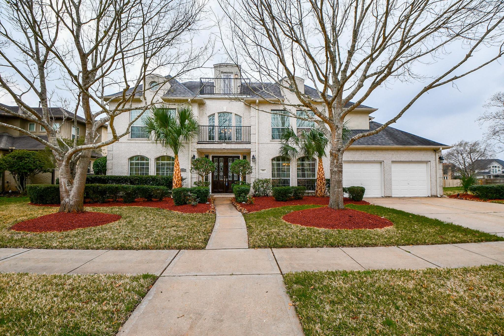 101 Palm Boulevard