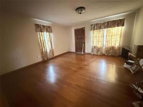 Tiny photo for 724 S Morgan Street, Angleton, TX 77515 (MLS # 10730435)