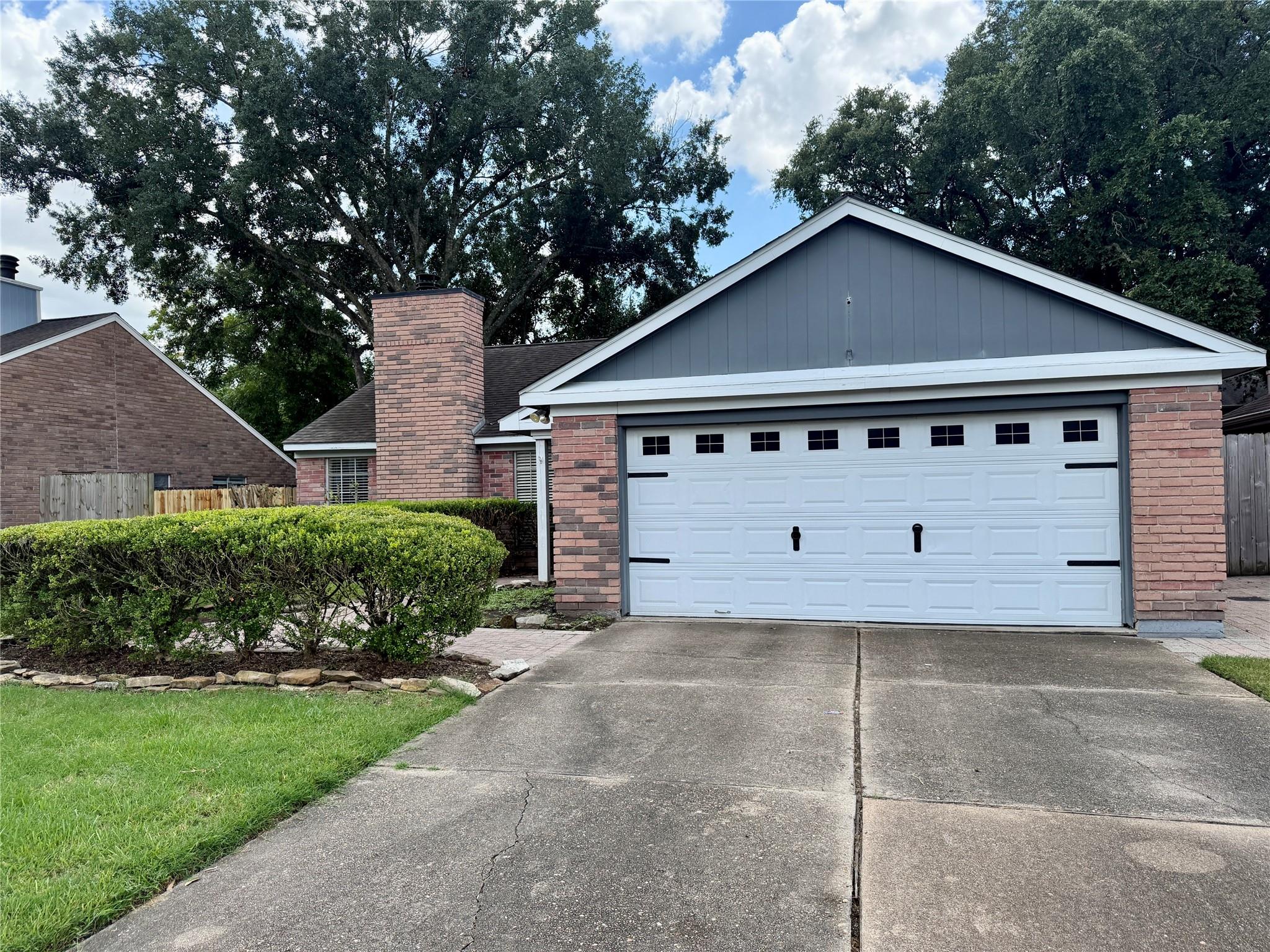 11223 Willow Field Drive