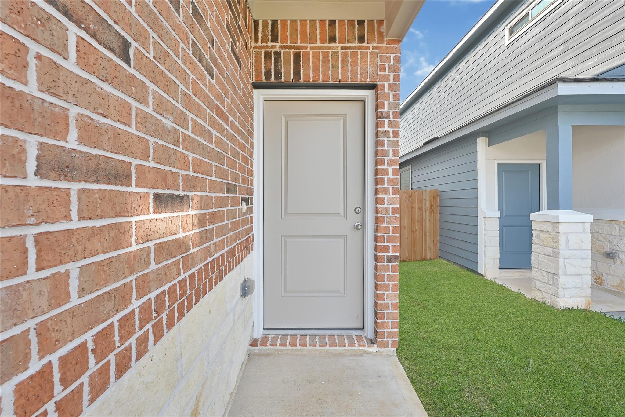 14159 Mellow Pine Court