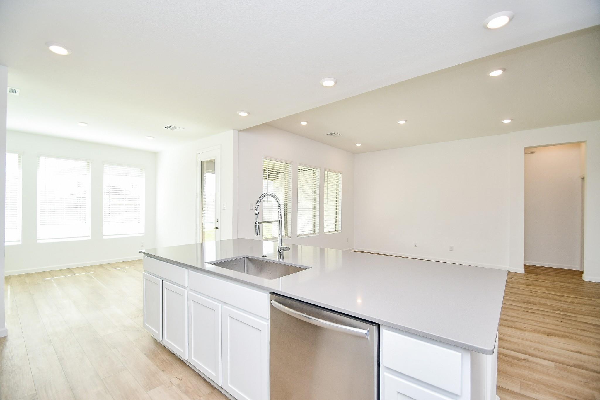 5624 Forest Cove Drive