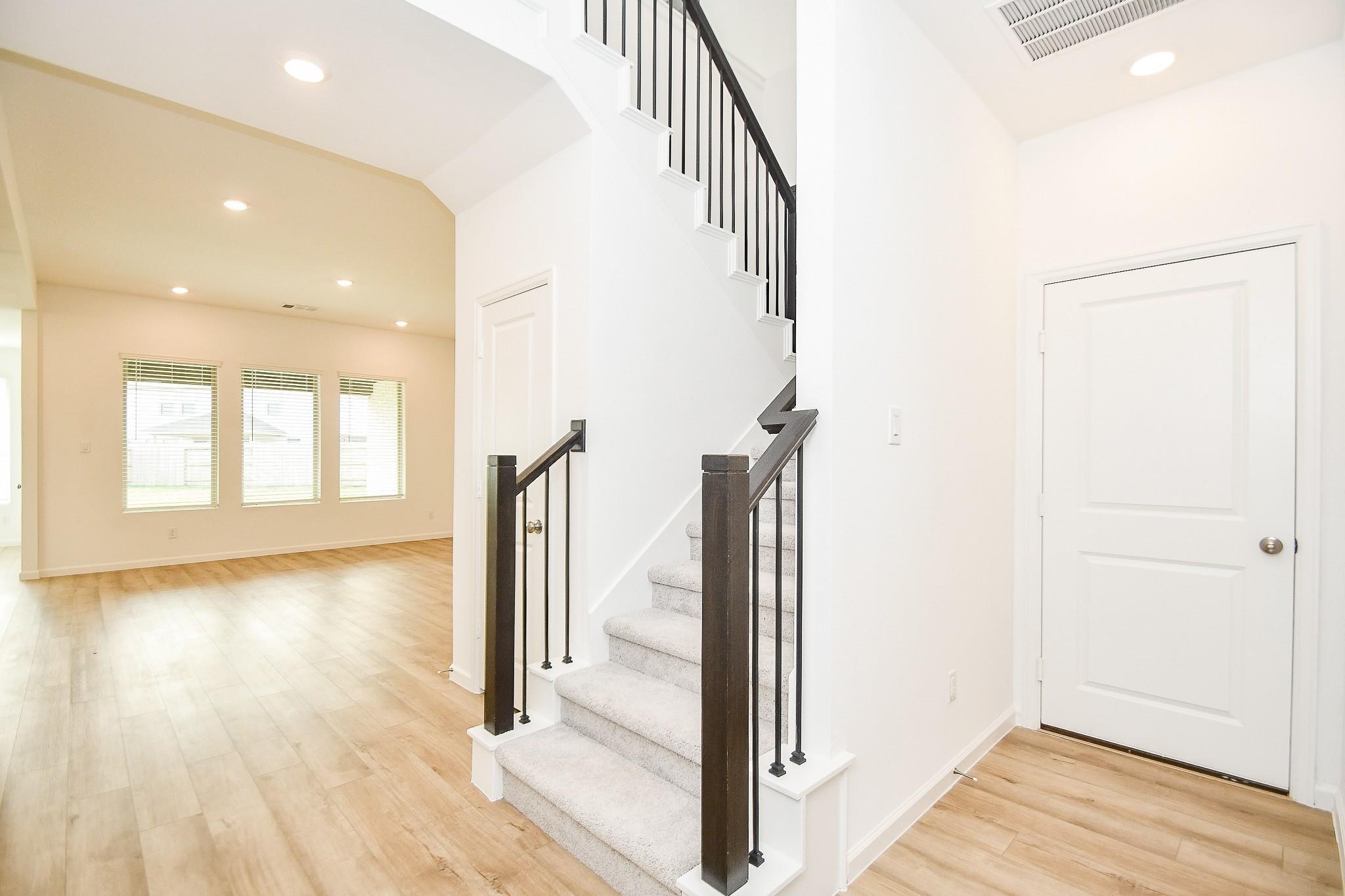 5624 Forest Cove Drive