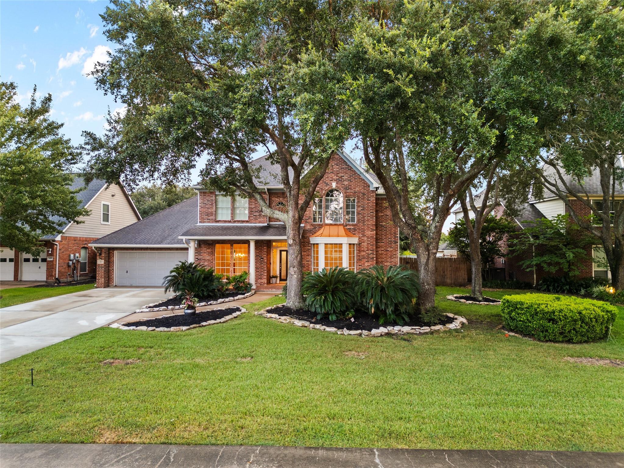 422 Crestwater Trail