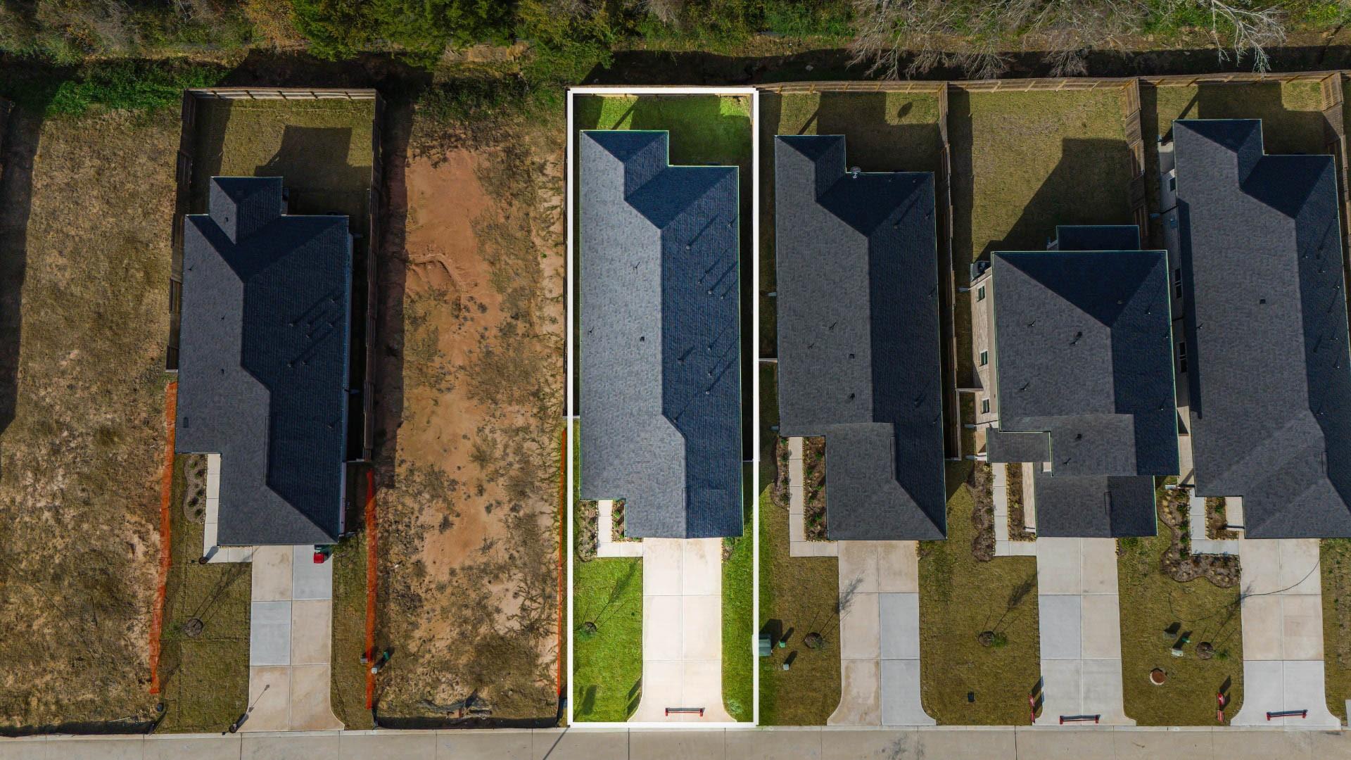 19584 Stripe Hill Bend