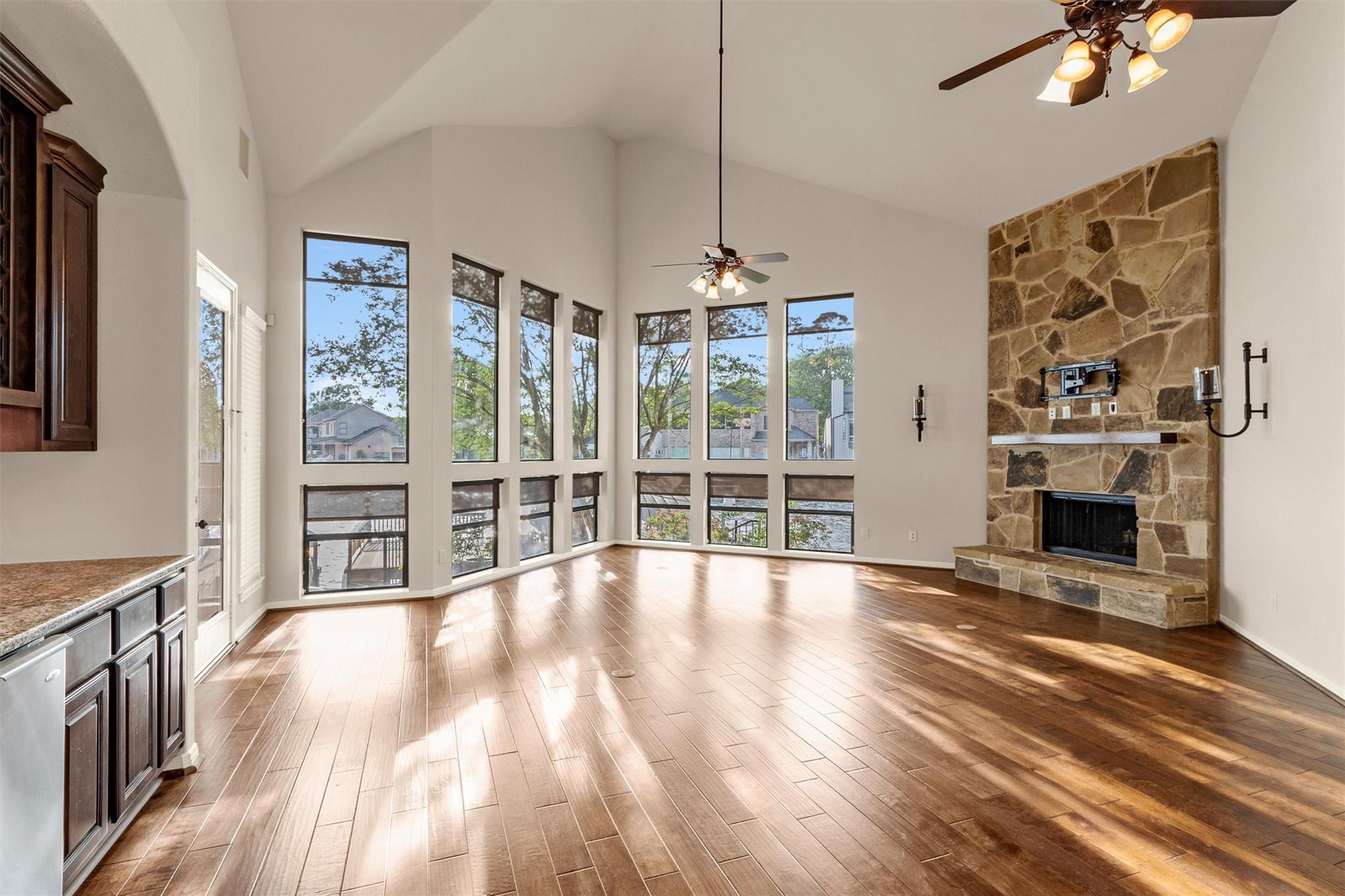 3347 Torrey Pines Drive