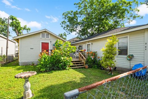 Photo of 969 Wakefield Drive, Houston, TX 77018 (MLS # 46657768) Photo of 969 Wakefield Drive, Houston, TX 77018 (MLS # 46657768)
