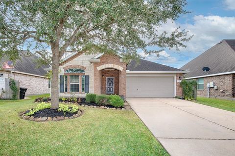 Property photo of 349 lake line drive, alvin, TX 77511
