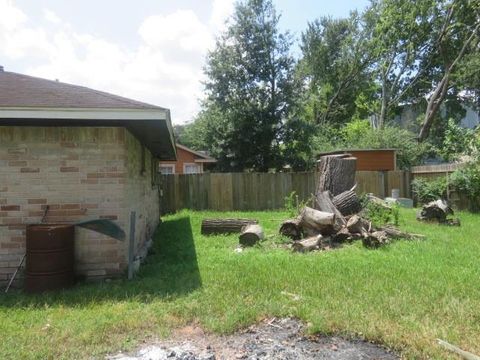 Tiny photo for 8811 Burford Lane, Houston, TX 77088 (MLS # 79368684)