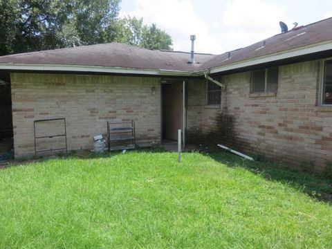 Tiny photo for 8811 Burford Lane, Houston, TX 77088 (MLS # 79368684)