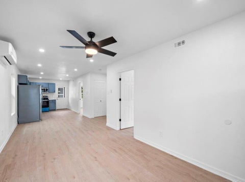Photo of 2312 Lucinda Street, Houston, TX 77004 (MLS # 18430323)