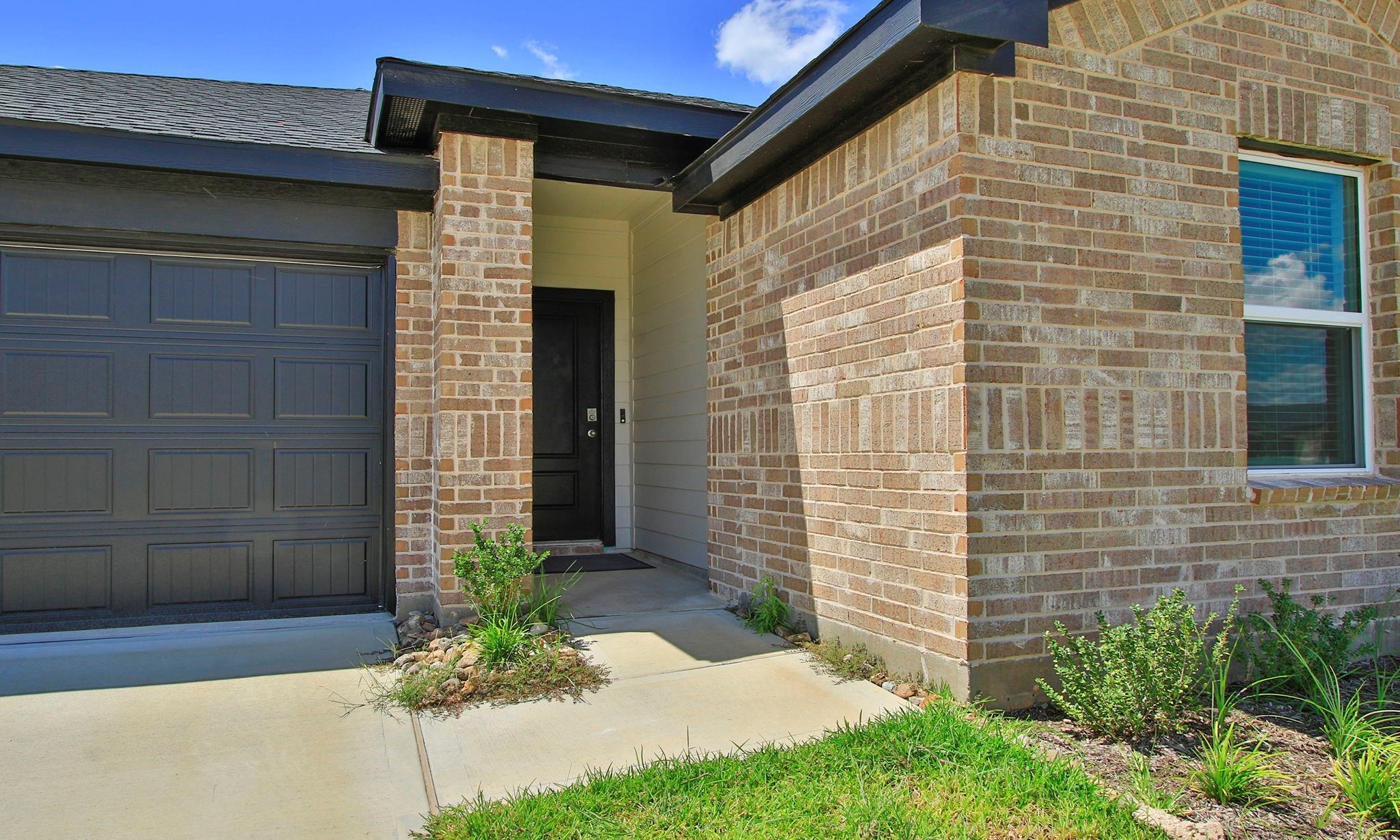 3042 Holland Lakes Drive