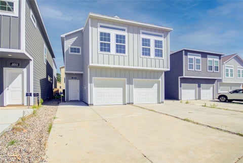 Townhouse For Rent - 4945 Ambient Drive<br/> Spring, TX 77379