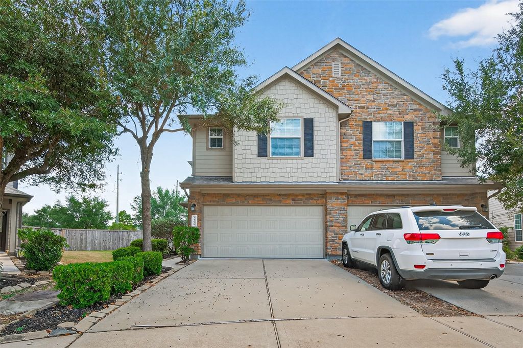 Photo of 24670 Folkstone Circle, Katy, TX 77494 (MLS # 22336333)