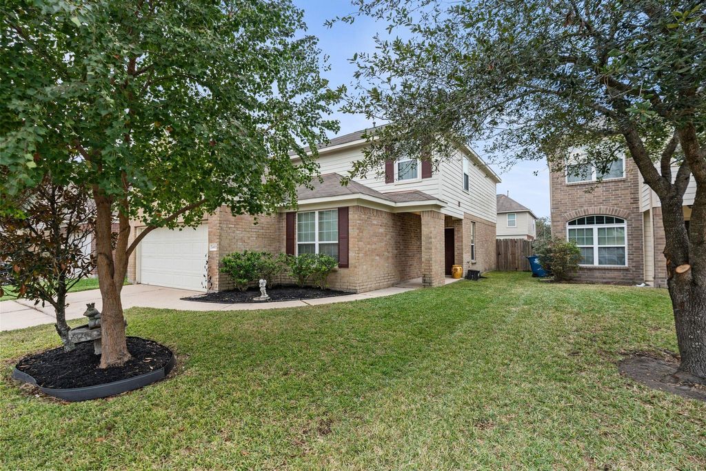 Photo of 14815 Isle Of Pines Court, Houston, TX 77049 (MLS # 22203853)