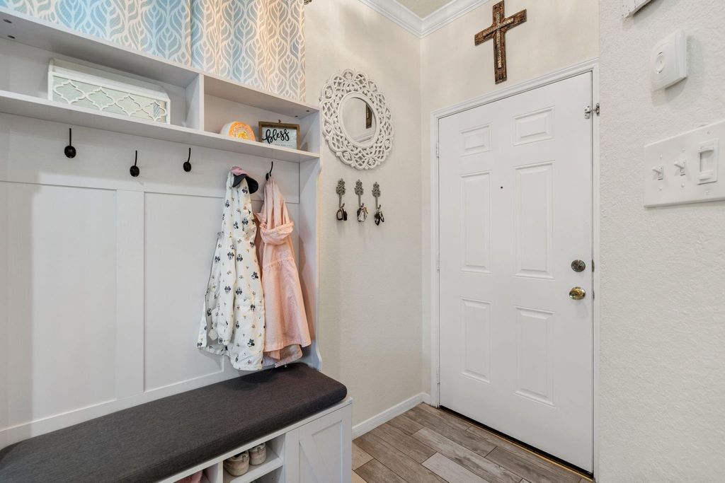 Photo of 14815 Isle Of Pines Court, Houston, TX 77049 (MLS # 22203853)