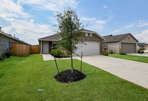 Photo of 6855 Lantana Leaf Ln Ln, Katy, TX 77047 (MLS # 18176090)