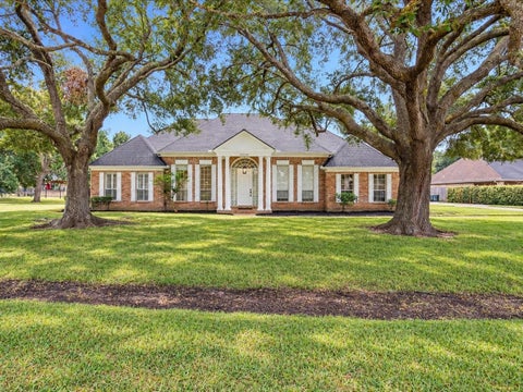 Homes For Sale - 32719 Weybridge Street<br/> Fort Bend County, Fulshear, TX 77441