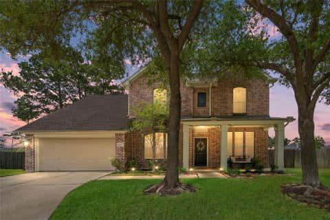 Homes For Sale - 18730 Oxenberg Manor Lane<br/> Tomball, TX 77377