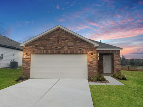 Photo of 11848 Whirlaway Drive, Willis, TX 77318 (MLS # 80438628)
