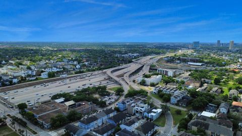 Tiny photo for 1716 Stuart Street, Houston, TX 77004 (MLS # 38813325)