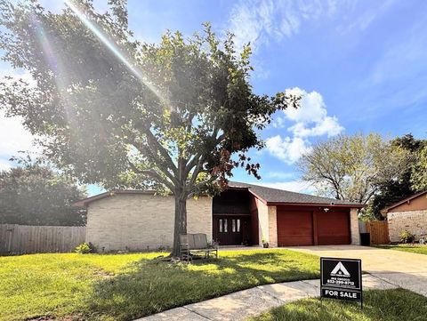 Photo of 19811 Bellaw Woods Drive, Humble, TX 77338 (MLS # 97499925)