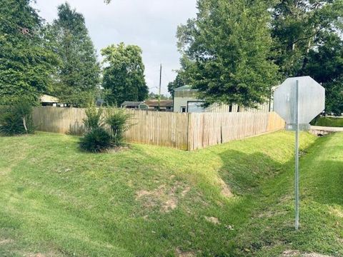 Photo of 802 Fall Creek Drive, Huffman, TX 77336 (MLS # 46528956)