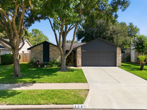 Photo of 3031 Becket Street, Pearland, TX 77584 (MLS # 42368871)