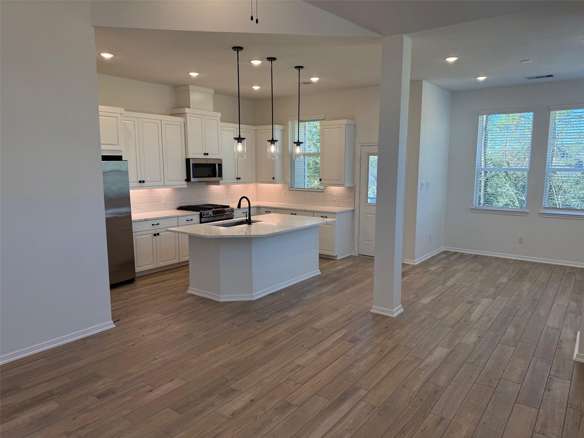 127 West Coralburst Loop