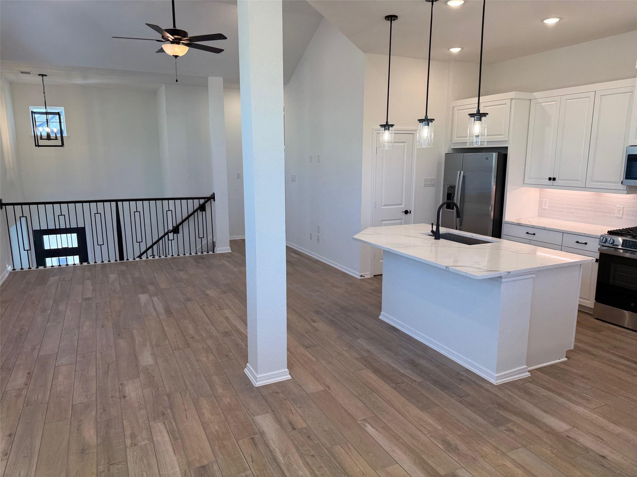 127 West Coralburst Loop