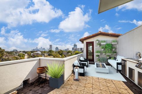 5211 Calle Cordoba Place Houston TX 77007