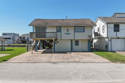 Photo of 213 Barracuda Street Street, Bayou Vista, TX 77563 (MLS # 59380859)