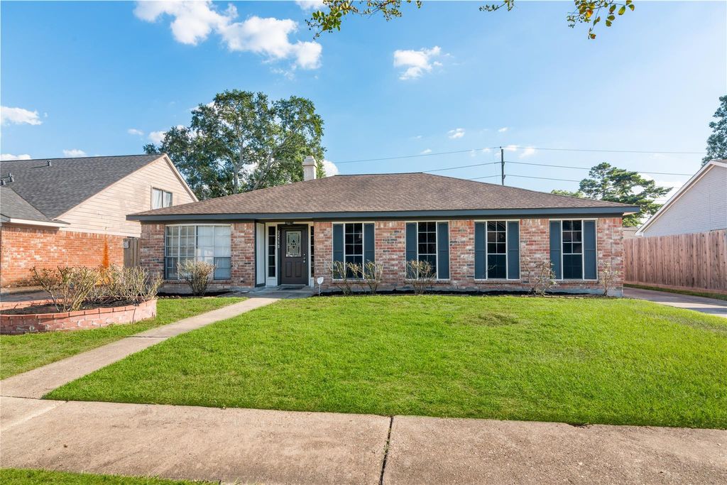 Photo of 22115 Fincastle Drive, Katy, TX 77450 (MLS # 65871950)