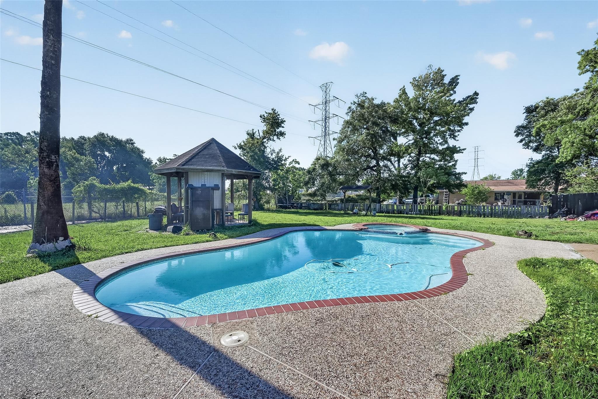 621 Elsbeth St, Channelview, TX, 77530